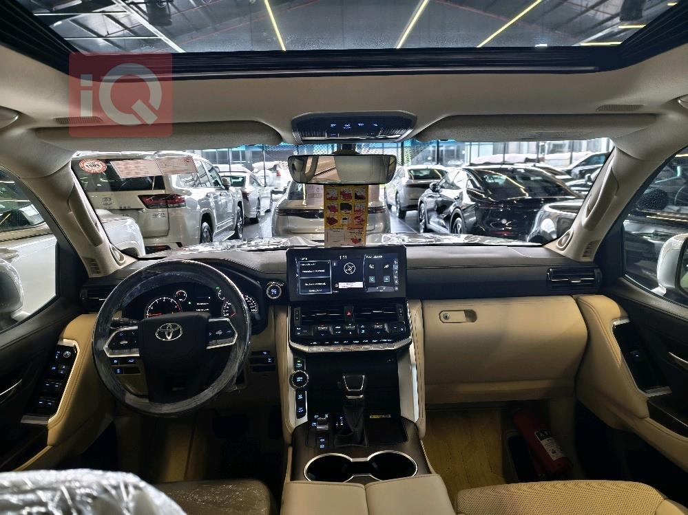 تويوتا لاندكروزر